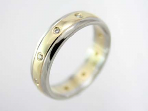 Read more about the article Melting Old Gold Jewellery to make a new Wedding Ring