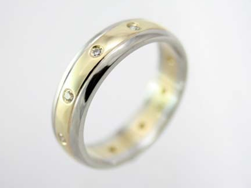 You are currently viewing Melting Old Gold Jewellery to make a new Wedding Ring